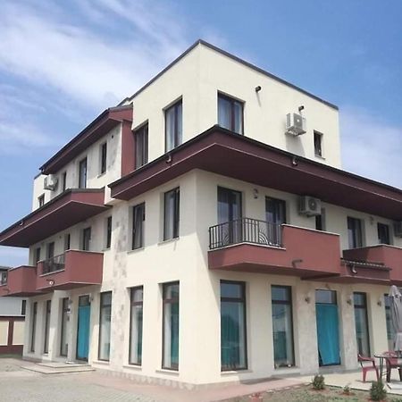ホテル Stella Maris テキルギオル エクステリア 写真